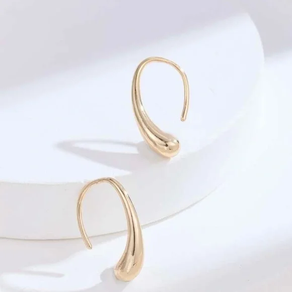 14k Gold plated earrings.NWOT - Picture 3 of 4